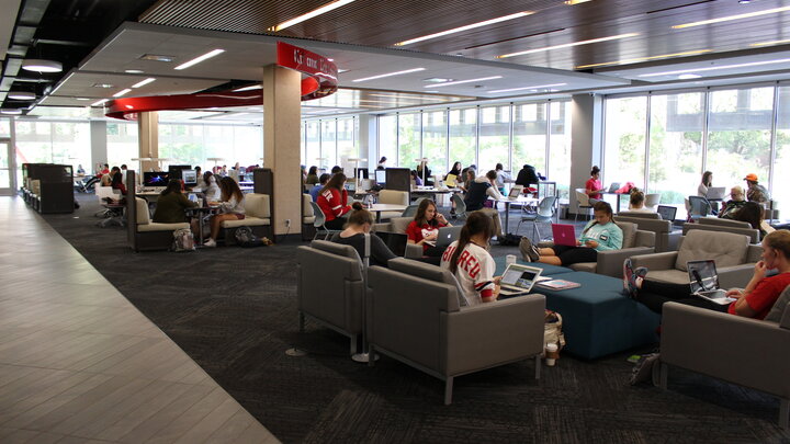Adele Coryell Hall Learning Commons