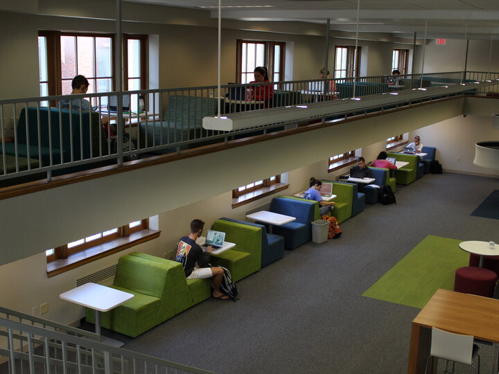 Photo of the mezzanine room levels