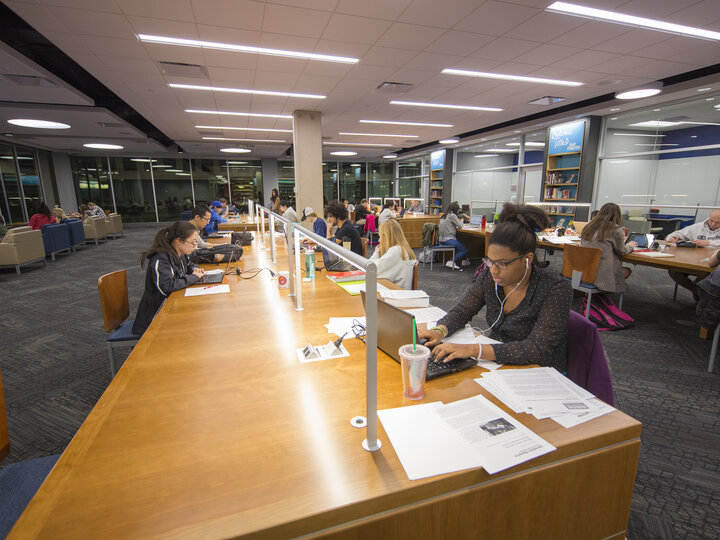 Photo of the Adele Hall Learning Commons quiet reading room