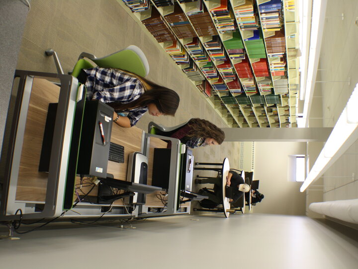 Photo of the computer stations in the Math Library