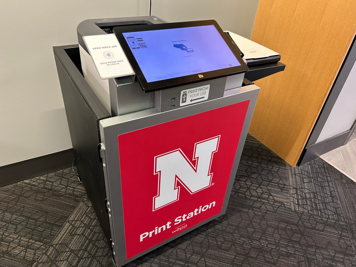 Wepa print station with a touch screen